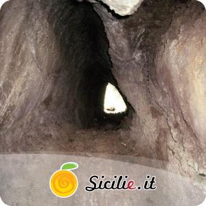 Castiglione di Sicilia - Grotta di Monte Corruccio